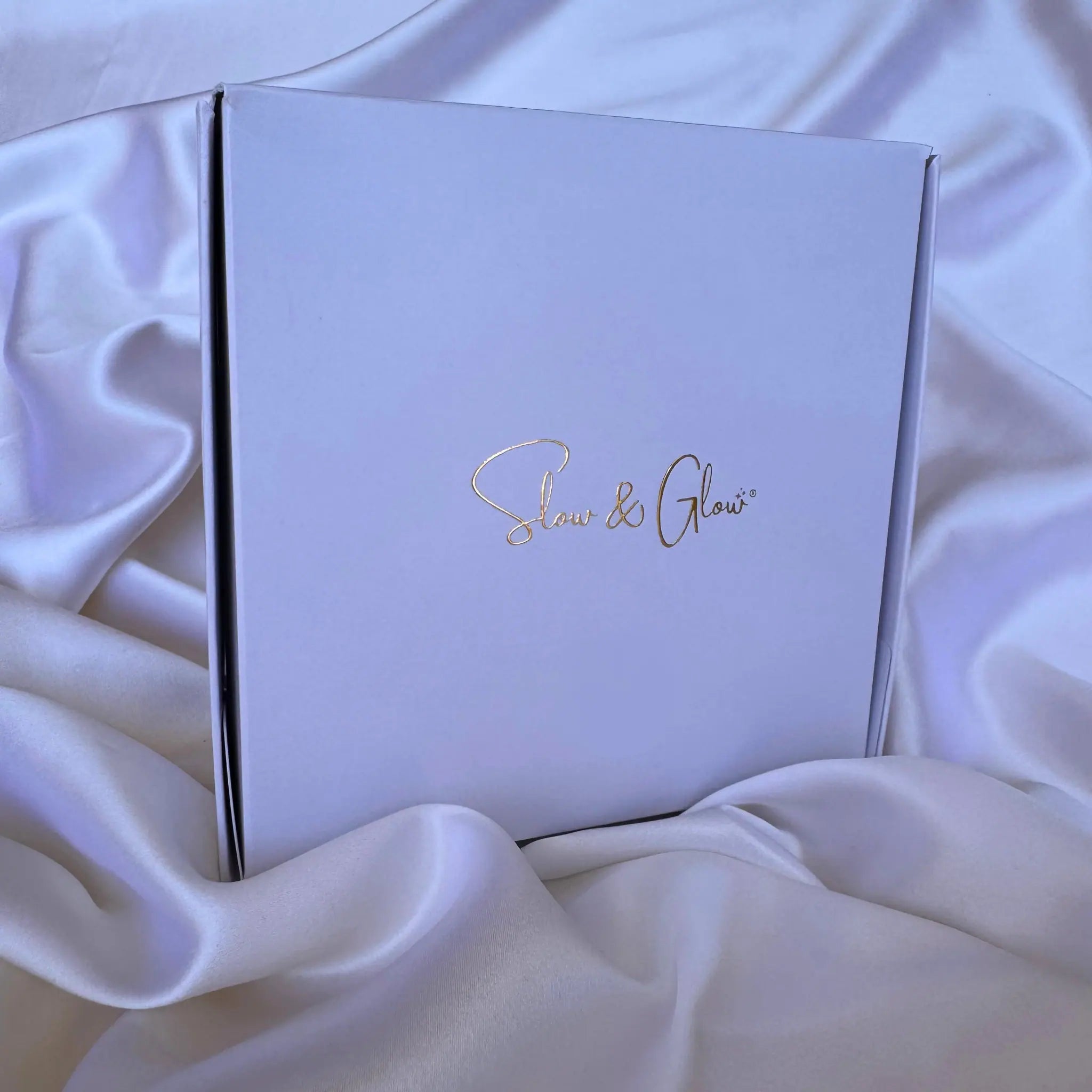 Coffret lilas à rabat certifié fsc fabriqué en Italie avec dorure