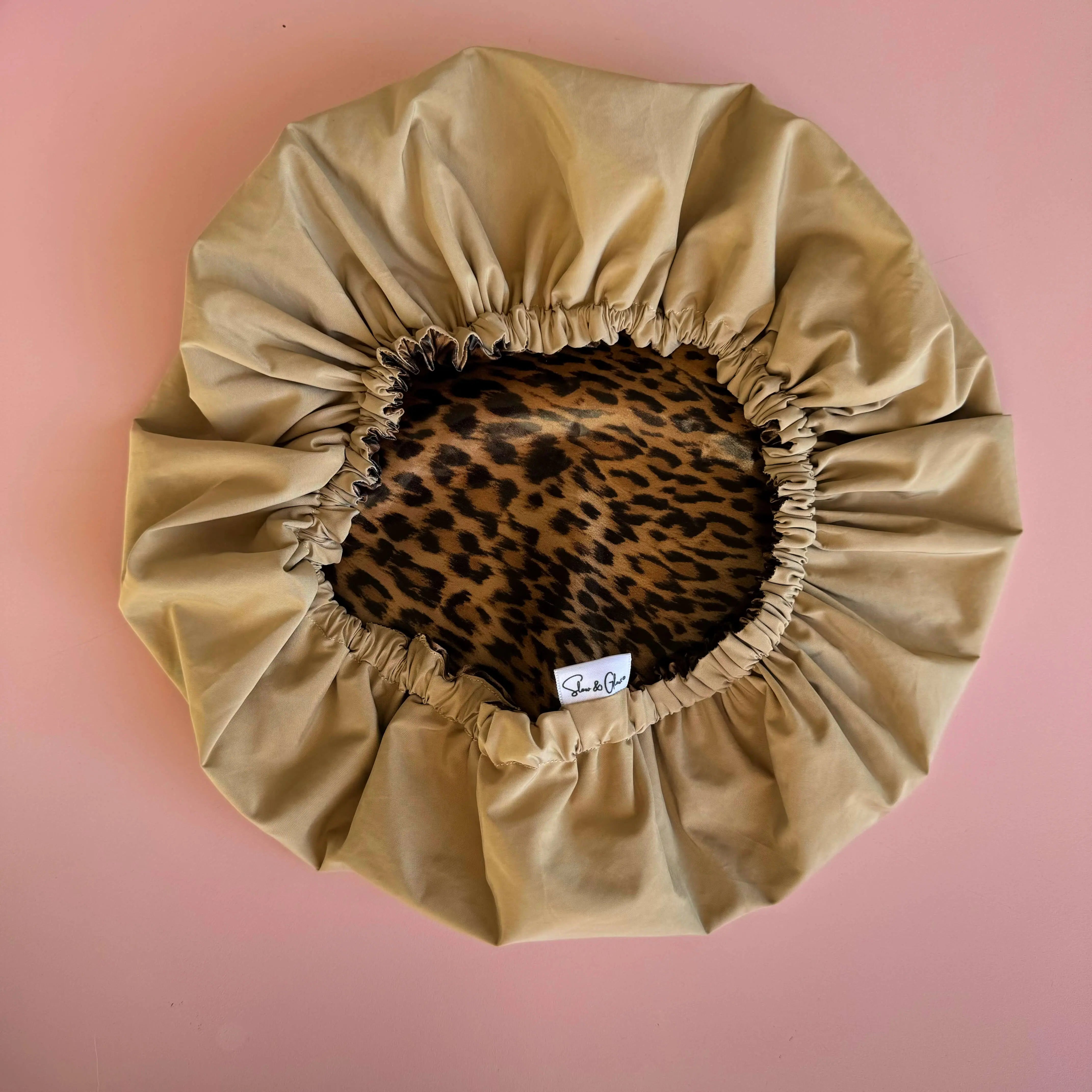 charlotte cheveux upcyclée, fabriquée en France, maintient la chaleur pendant les soins capillaires