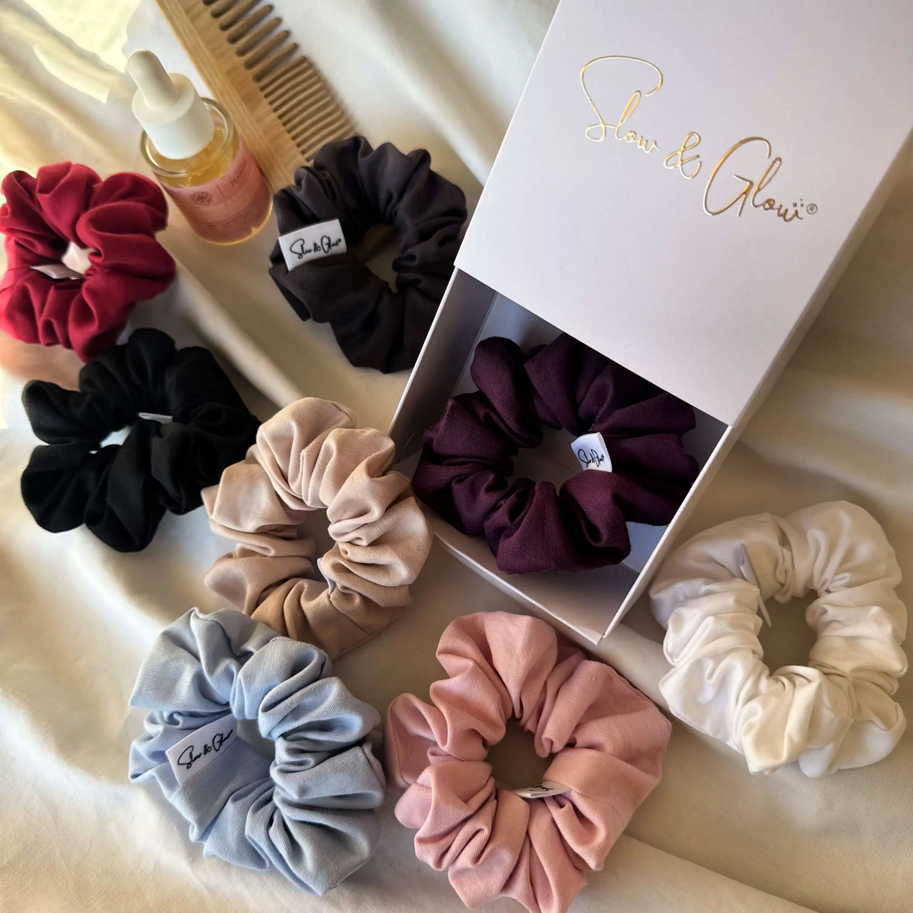 coffret de 3 chouchous en satin de coton bio, doux pour les cheveux, évite casse et marques, certifiés GOTS et Fair For Life