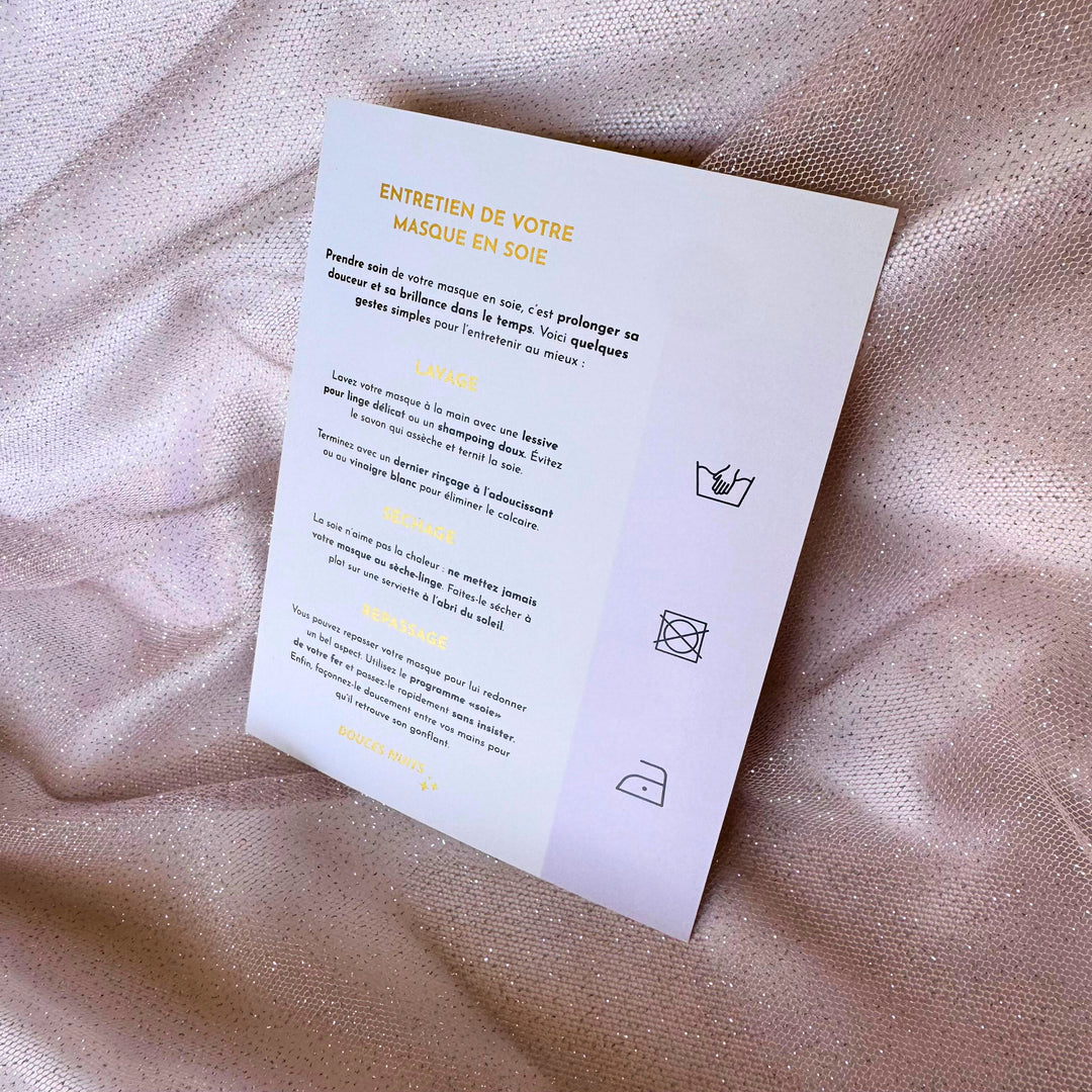 Masque de nuit ajustable en soie upcyclée (pochette offerte)