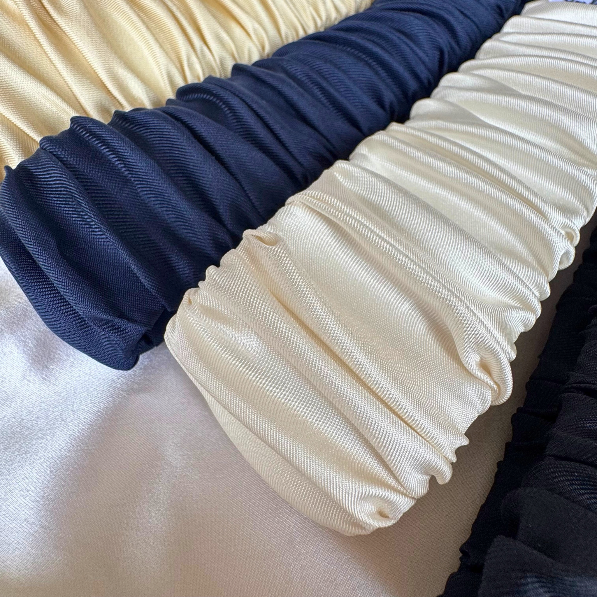 Bandeau plissé élastique en soie upcyclée • fabriqué en France 👑
