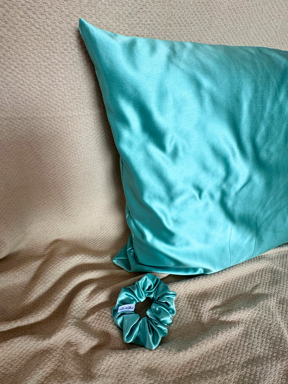 Taie d'oreiller en soie upcyclée avec fermeture zip