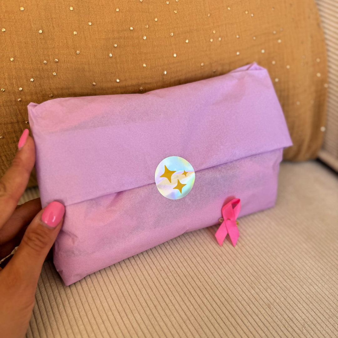 Coffret solidaire Octobre Rose : taie d'oreiller + chouchou en soie upcyclée made in France 🎗️