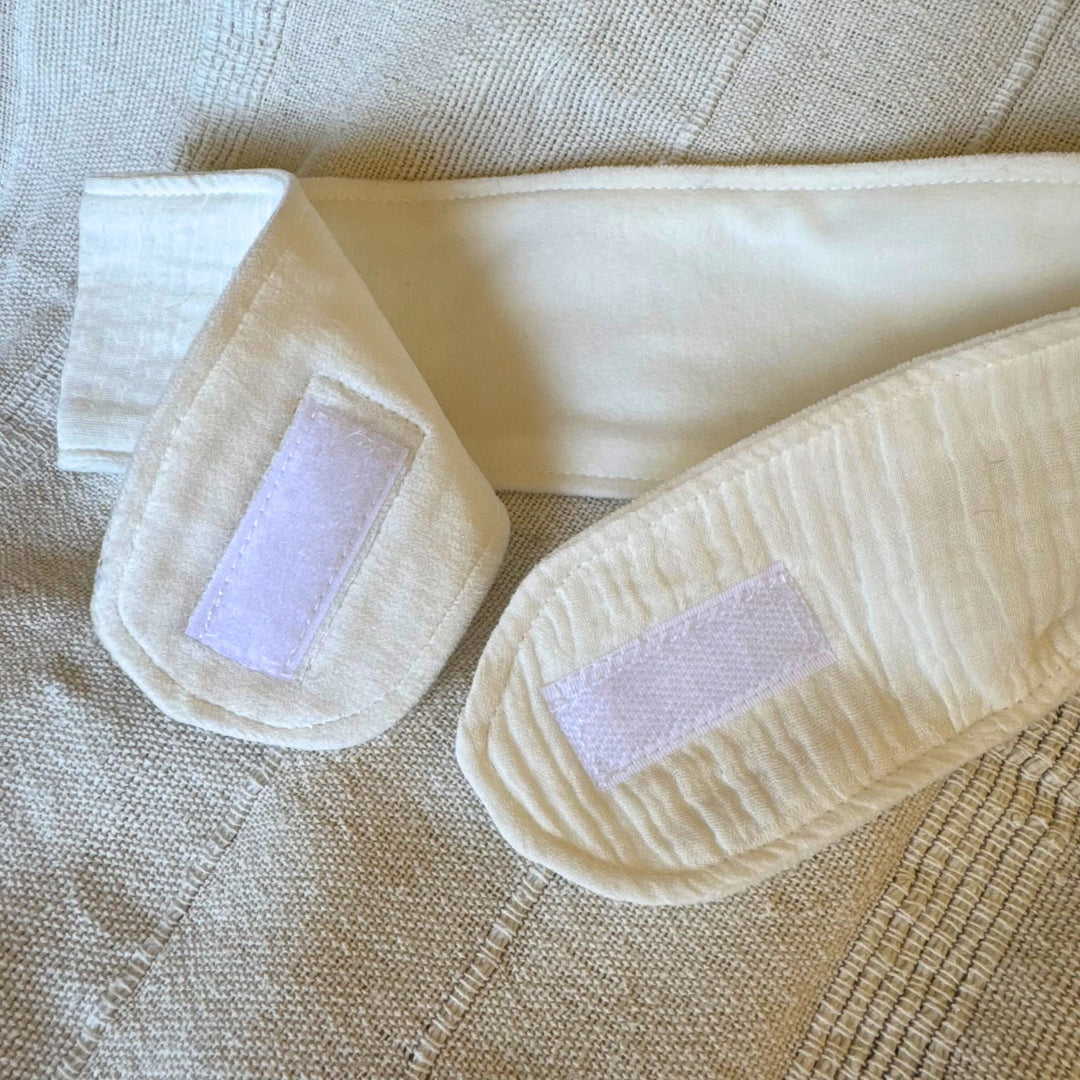 Routine visage sans compromis : bandeau à scratch en matières upcyclées, doux, ajustable et éthique. Fabriqué en France dans un atelier d’insertion.

