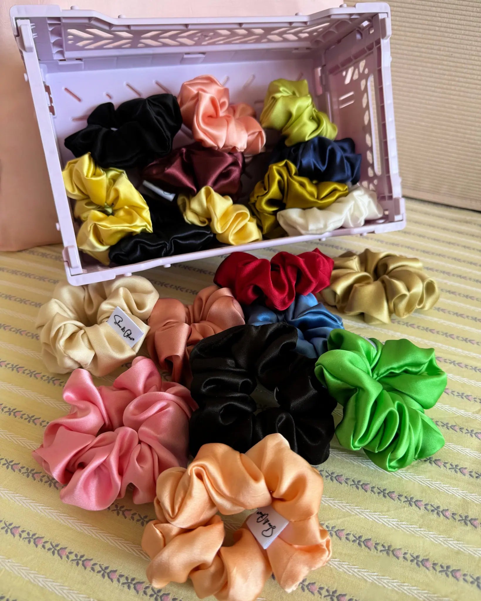 Chouchou en soie upcyclée • haut de gamme