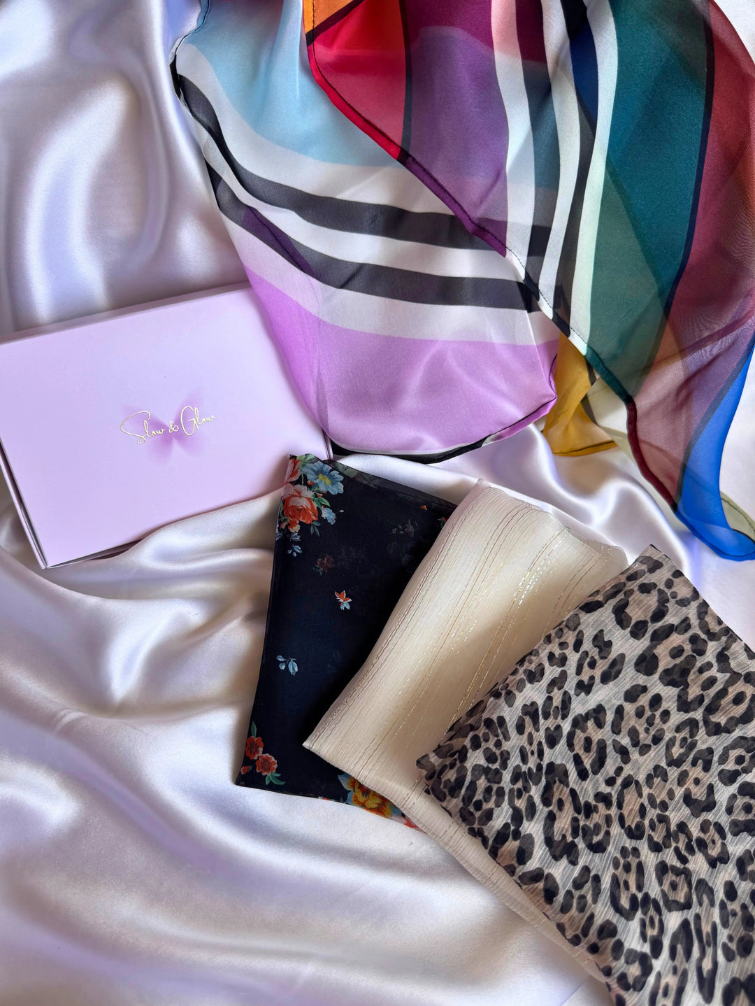 Foulards en mousseline de soie upcyclée et fabriqués en France 