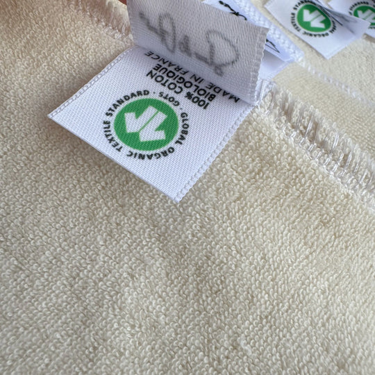lingettes écologiques en microcoton bio, idéales pour un démaquillage tout en douceur, lavables en machine
