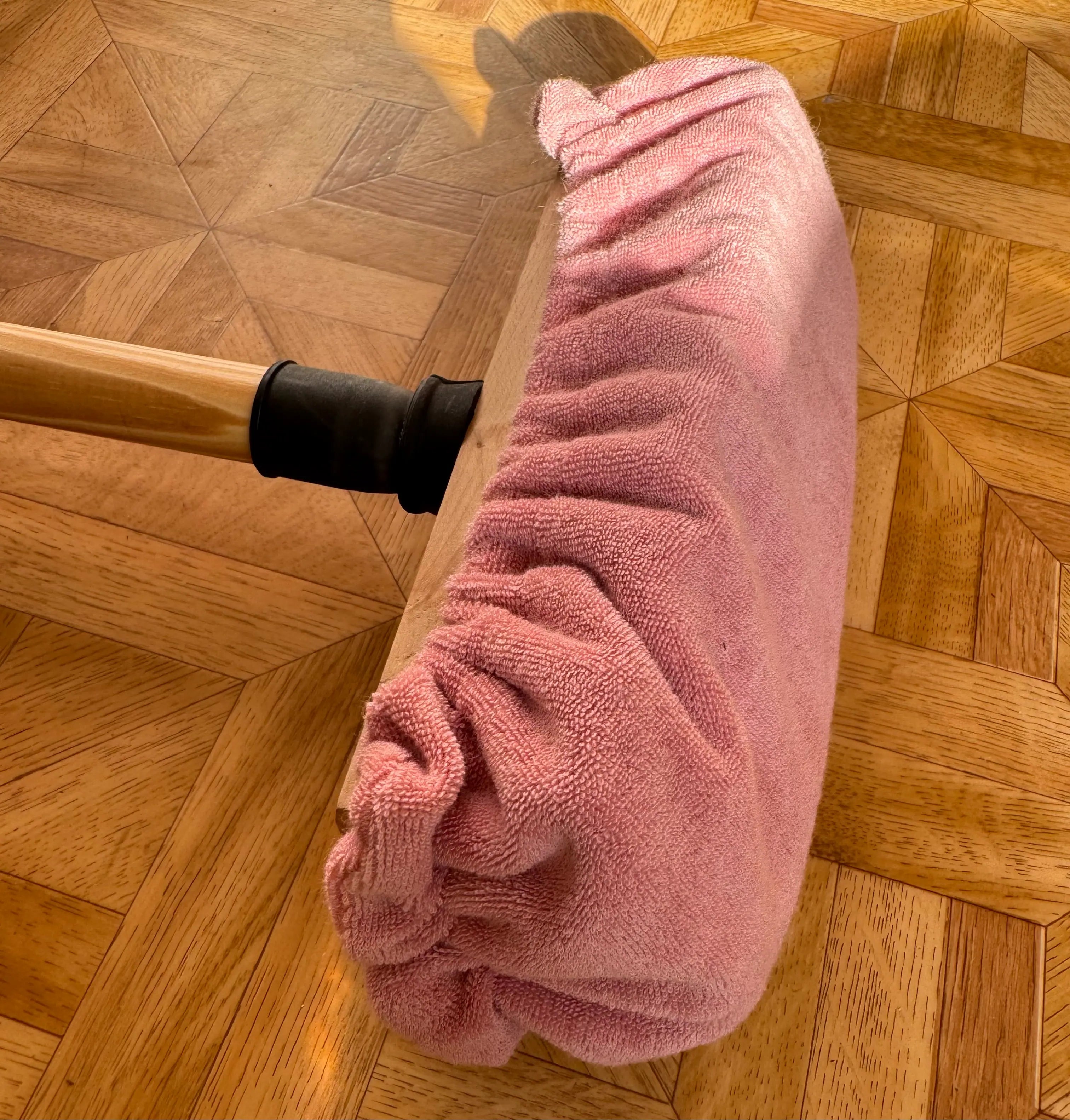 serpillière lavable Slow and Glow, en microcoton bio, idéale pour une maison propre et zéro déchet
