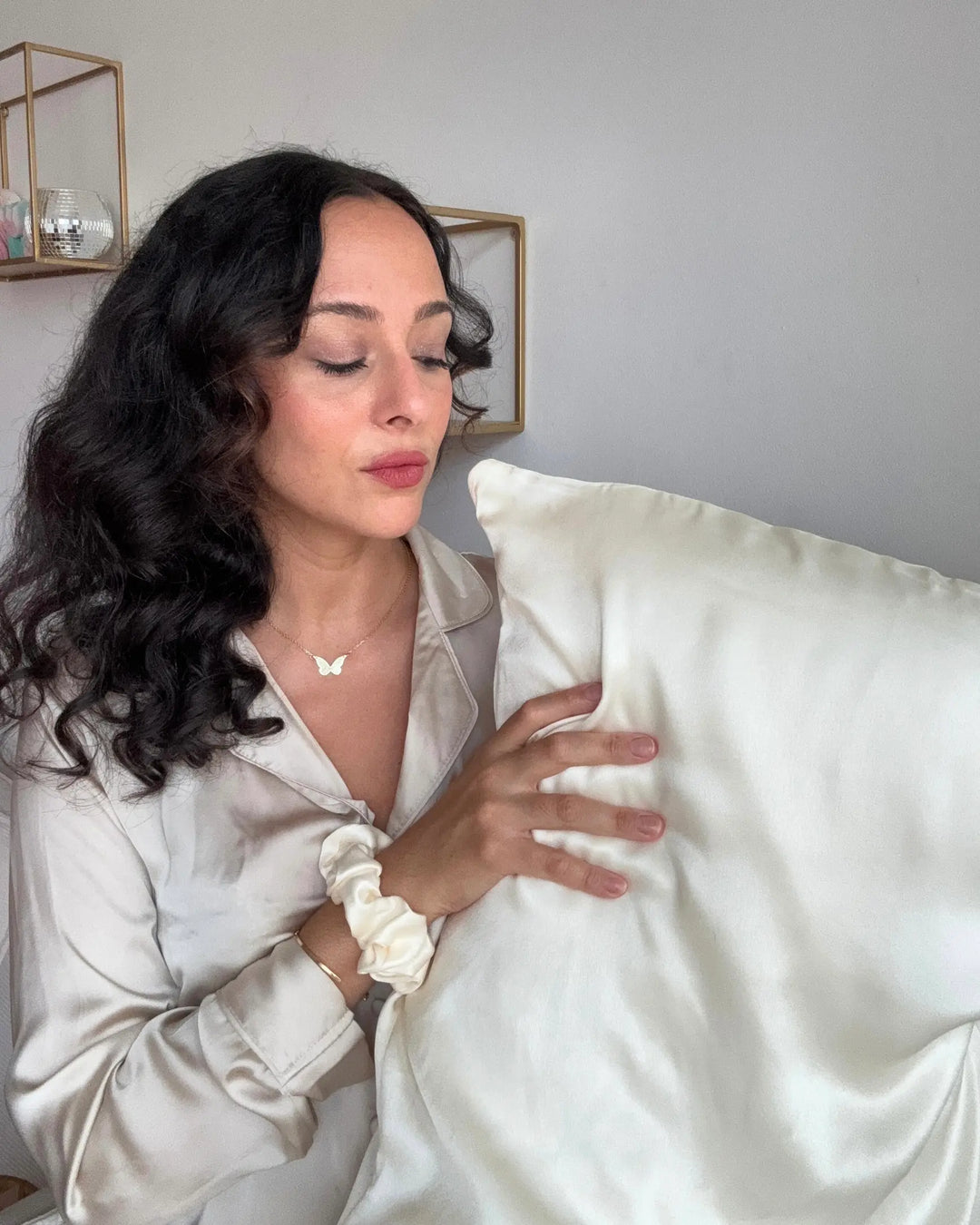 taie en soie biologique certifiée gots couleur beige 
